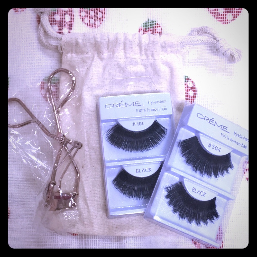False Eyelash set with Curler and Carry Bag